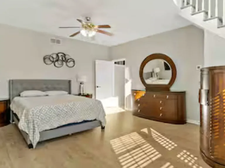 909 N Burghley Ave — Photo 16