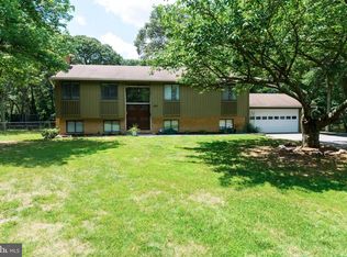 550 Pheasant Ct, Pasadena, MD