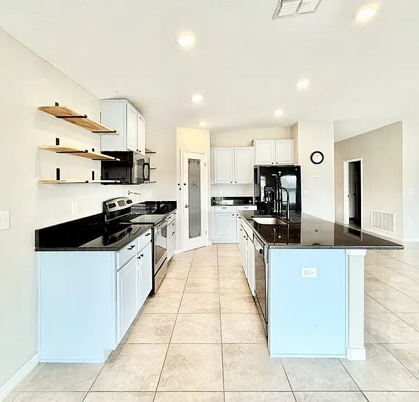 17134 White Mangrove Dr — Photo 14