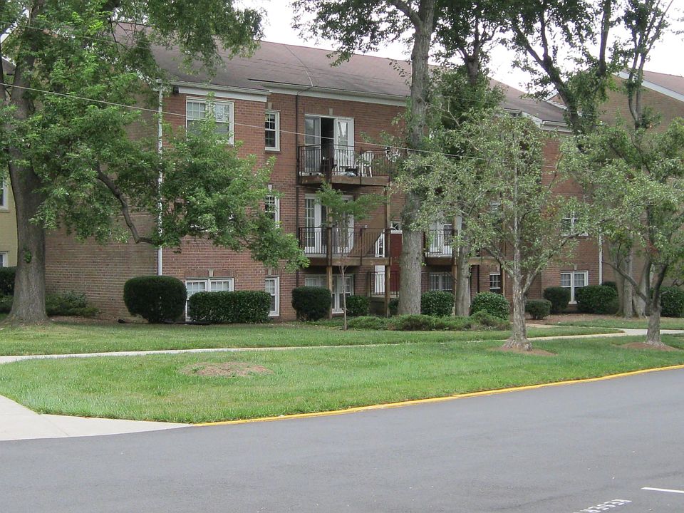 1st image of 9487 Fairfax Blvd APT 201