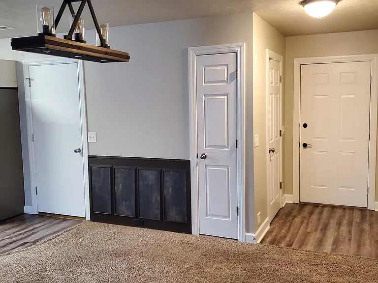 308 W Adams St — Photo 8