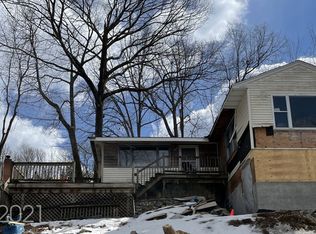 46 Pleasant Valley Dr, Vernon, NJ 07462