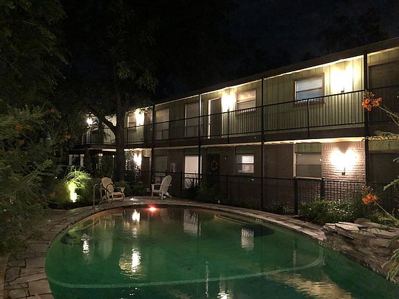 2nd image of 211 Natalen Ave APT 211