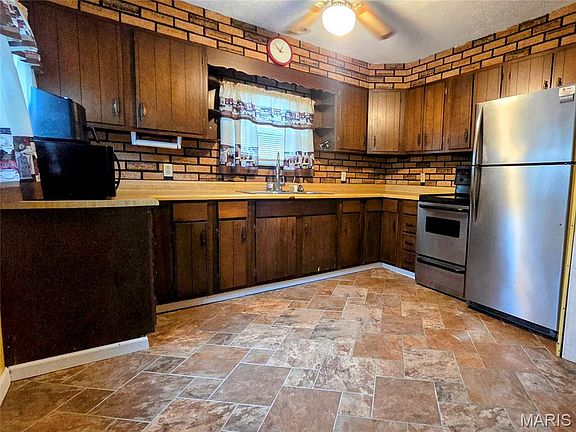 4th image of 1401 Maiden Ln