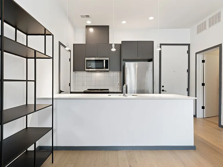 600 Duke St #14 — Photo 6