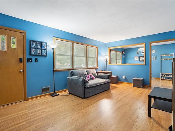 4th image of 5129 Harris Ave