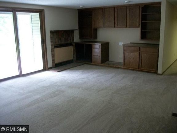 3rd image of 2332 Montana Ave E