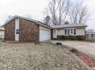 21 Merlin Dr, Rochester, IL 62563