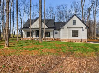 210 Cottage Stone Blvd, Alvaton, KY 42122