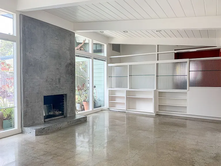 714 Wildwood Ln — Photo 4