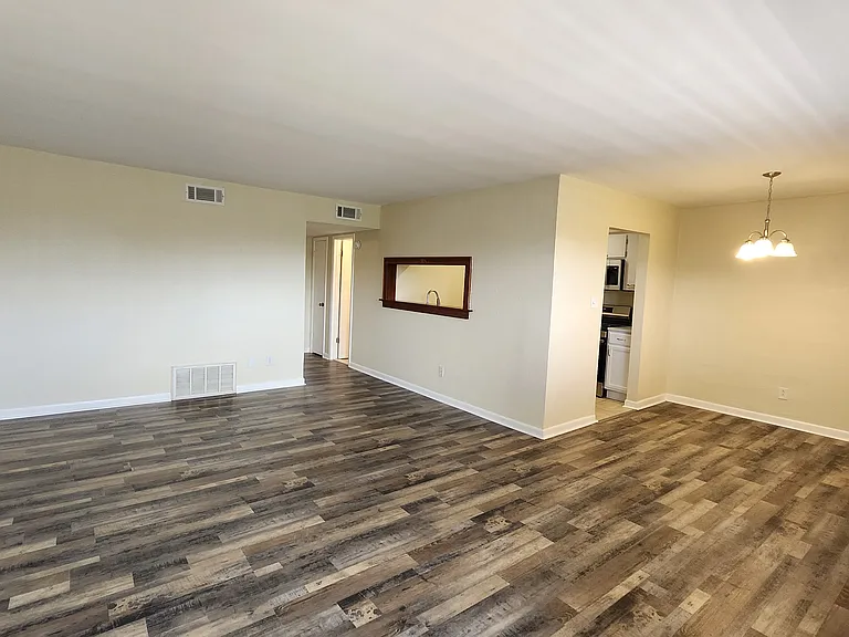 600 Scenic Highway 101 #321 — Photo 3