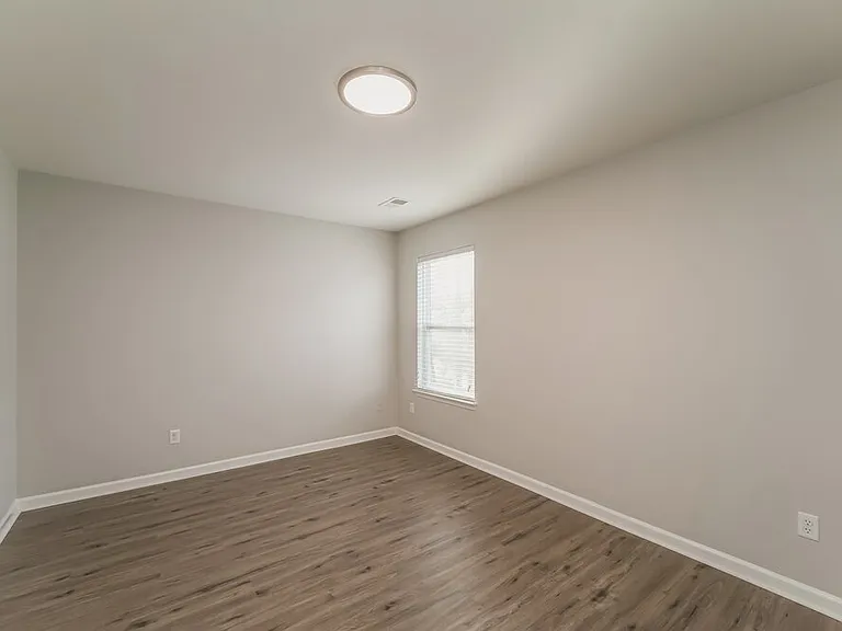 701 Hicklin Dr — Photo 18