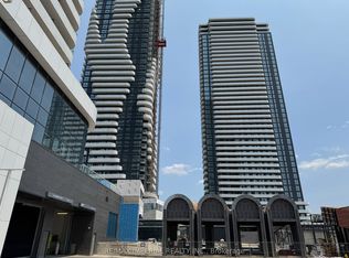 28 Interchange Way #811, Vaughan, ON L4K5C3