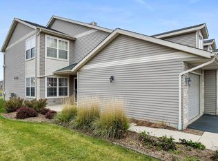 153 Penny Ln #153, Sycamore, IL 60178