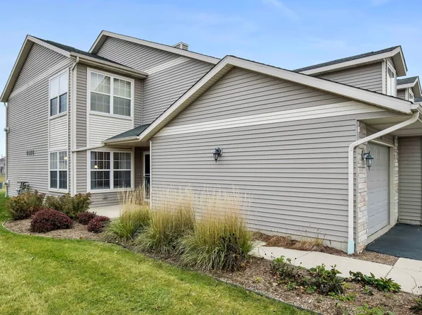 153 Penny Ln #153, Sycamore, IL 60178