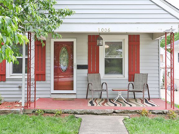 3rd image of 1006 Brown Ave