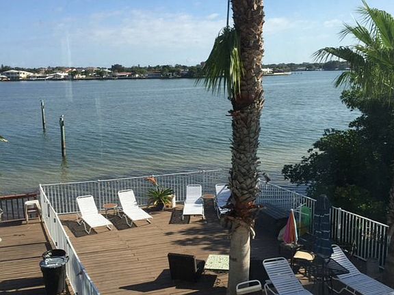 3rd image of 1859 Shore Dr S APT 208