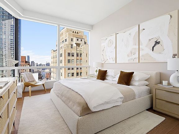 4th image of 77 Greenwich St APT 18A