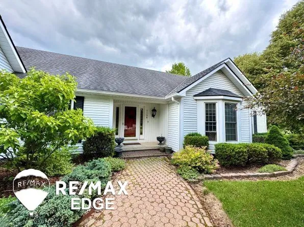 7190 E Maple Ave, Grand Blanc, MI 48439