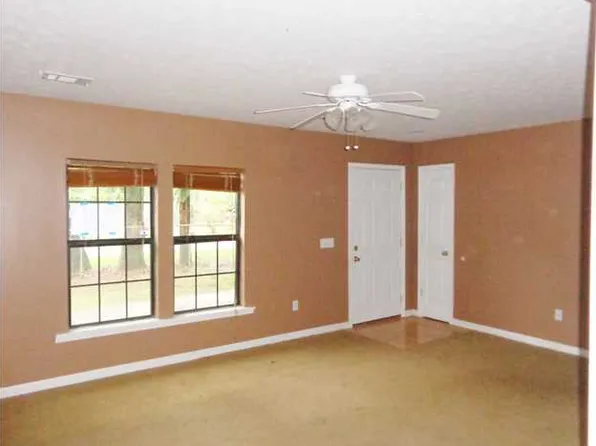 206 Larry St, Prattville, AL 36067