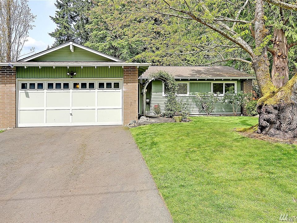 1st image of 16940 NE 92nd St
