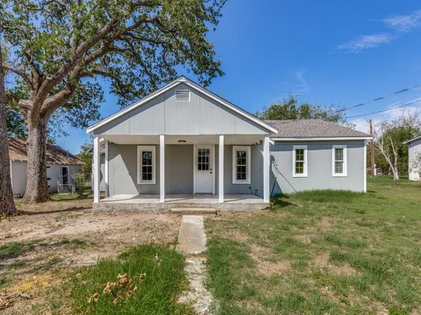 310 S Elm Ln, Tolar, TX 76476
