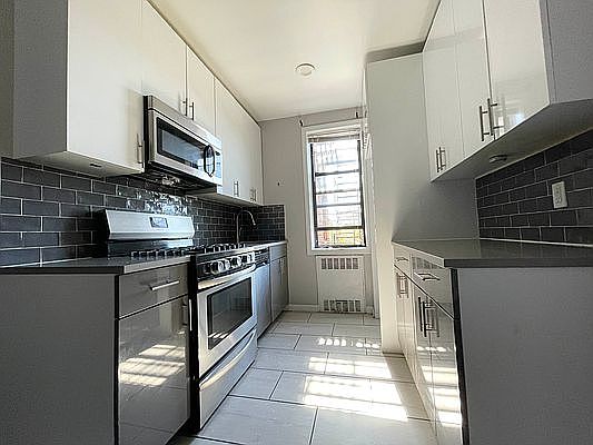 1st image of 3502 Kings Hwy APT C15