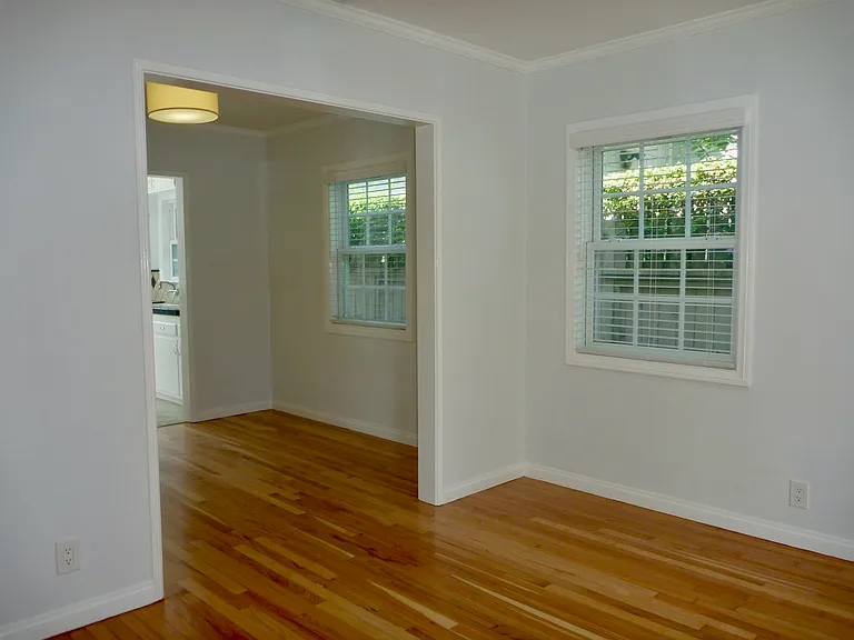 845 Flower Ave — Photo 11