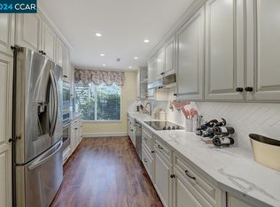 2608 Saklan Indian Dr APT 4, Walnut Creek, CA 94595