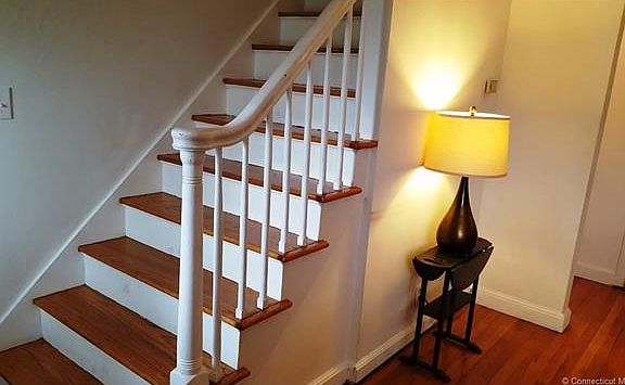 Welcome Home to Your Entran...