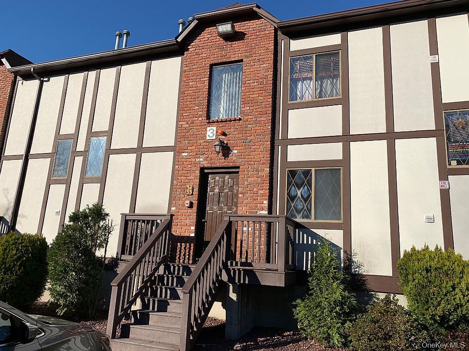 1st image of 135 W Nyack Rd APT 31
