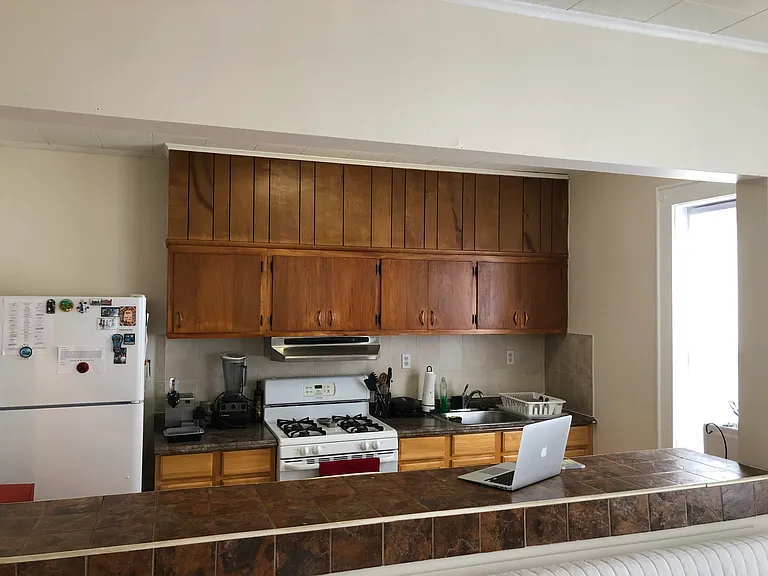 826 Kearny Ave #4 — Photo 4
