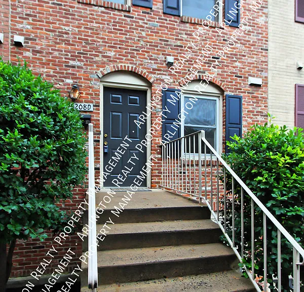 1208D N Wayne St — Photo 3