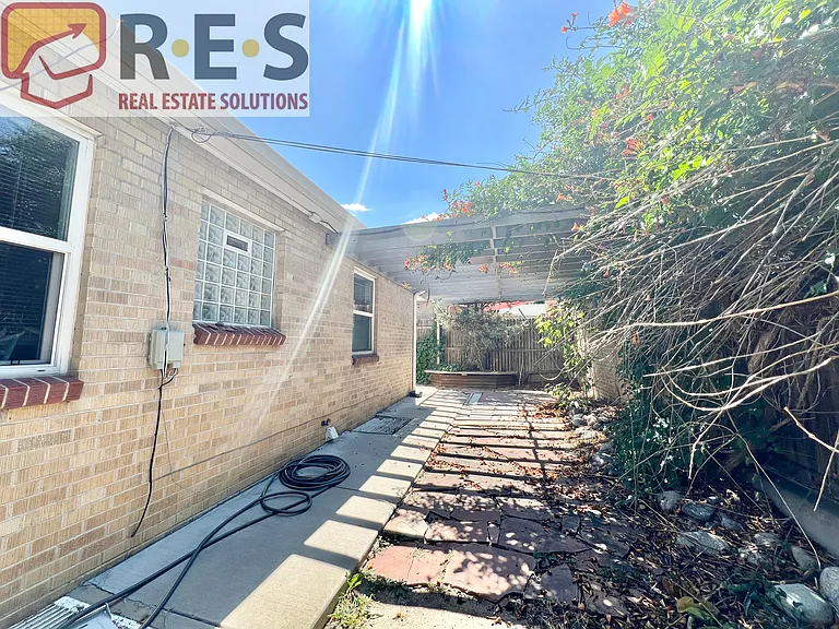 1059 Fillmore St — Photo 17