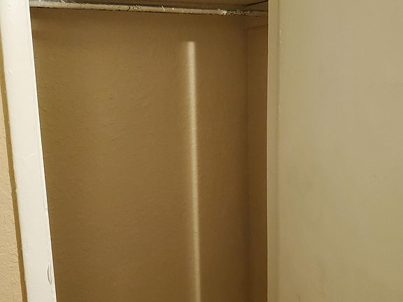 4th image of 7915 India Ave