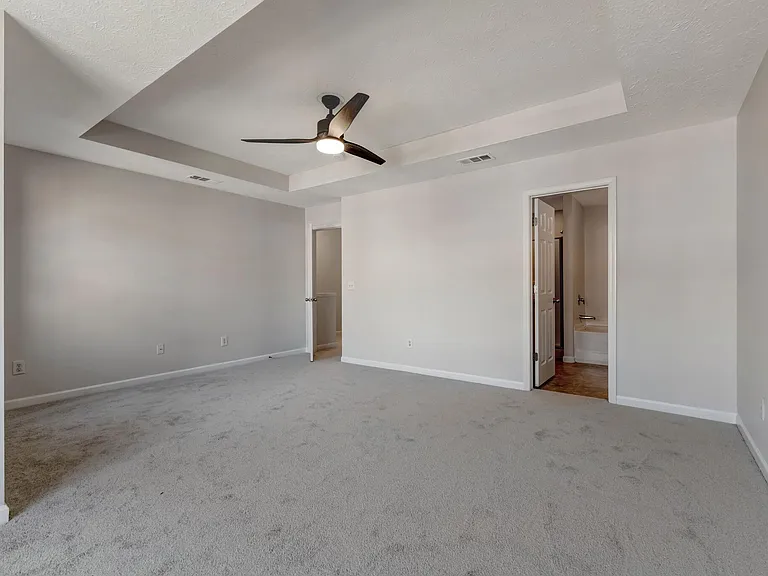 8103 Valley Oak Dr — Photo 10
