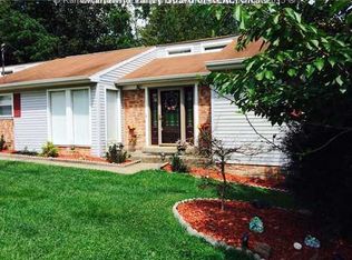 101 Ridgeview Dr, Scott Depot, WV 25560