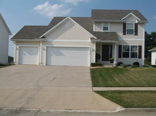2912 E Kenyon Ave, Des Moines, IA 50320