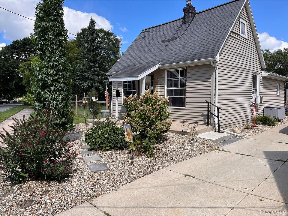1st image of 2308 Rheamount Ave