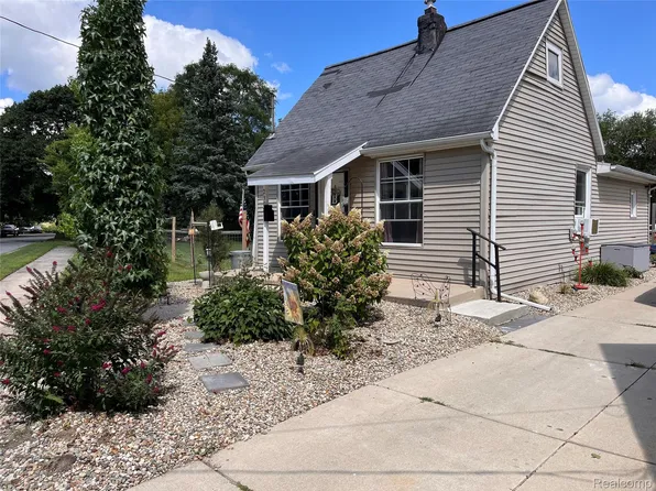 2308 Rheamount Ave, Lansing, MI 48906