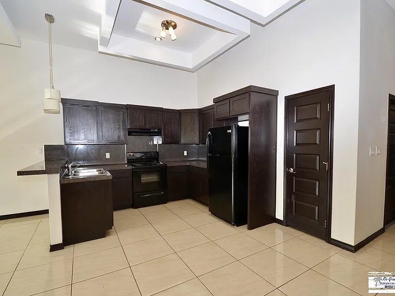 6693 Garden Woods Ave — Photo 3