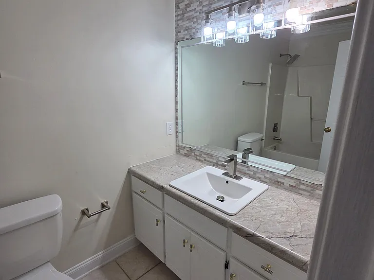 1513 Winterberry Dr — Photo 12