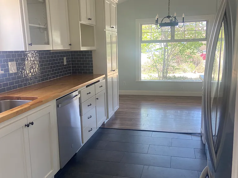 285 Shasta St — Photo 14