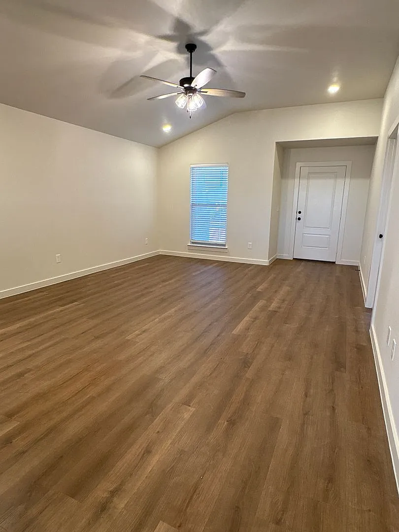 2162 is Too Good to be True — Photo 4
