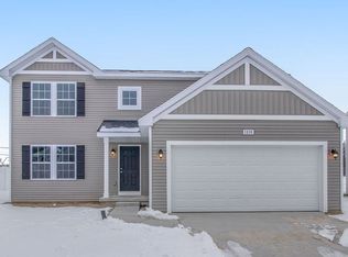 10893 Autumn Oak Dr, Lowell, MI 49331