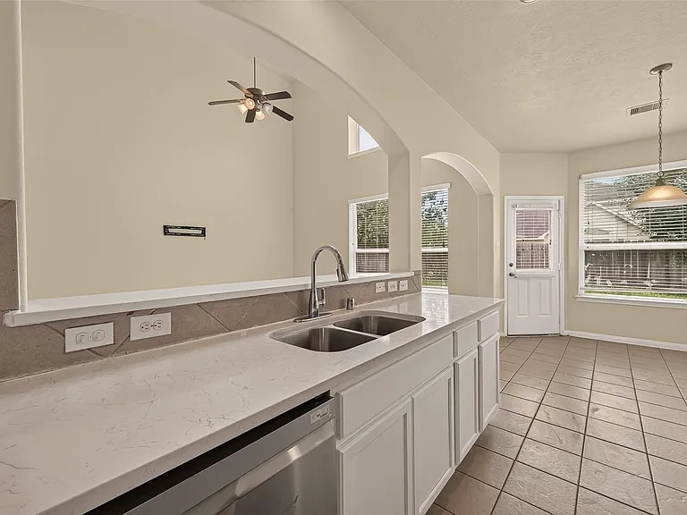 3519 Lilac Ranch Dr — Photo 18