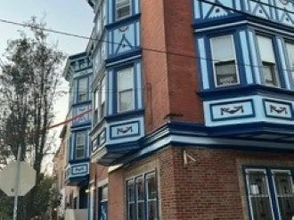 748 S 3rd St #2R, Philadelphia, PA 19147