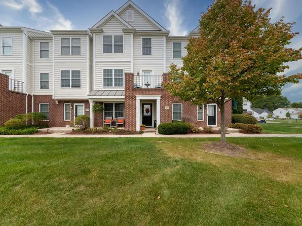 5972 Woodshire Dr #202, Westerville, OH 43081