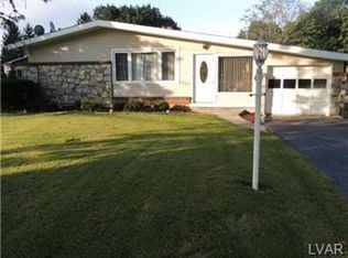 1235 Wynnewood Dr, Bethlehem, PA 18017