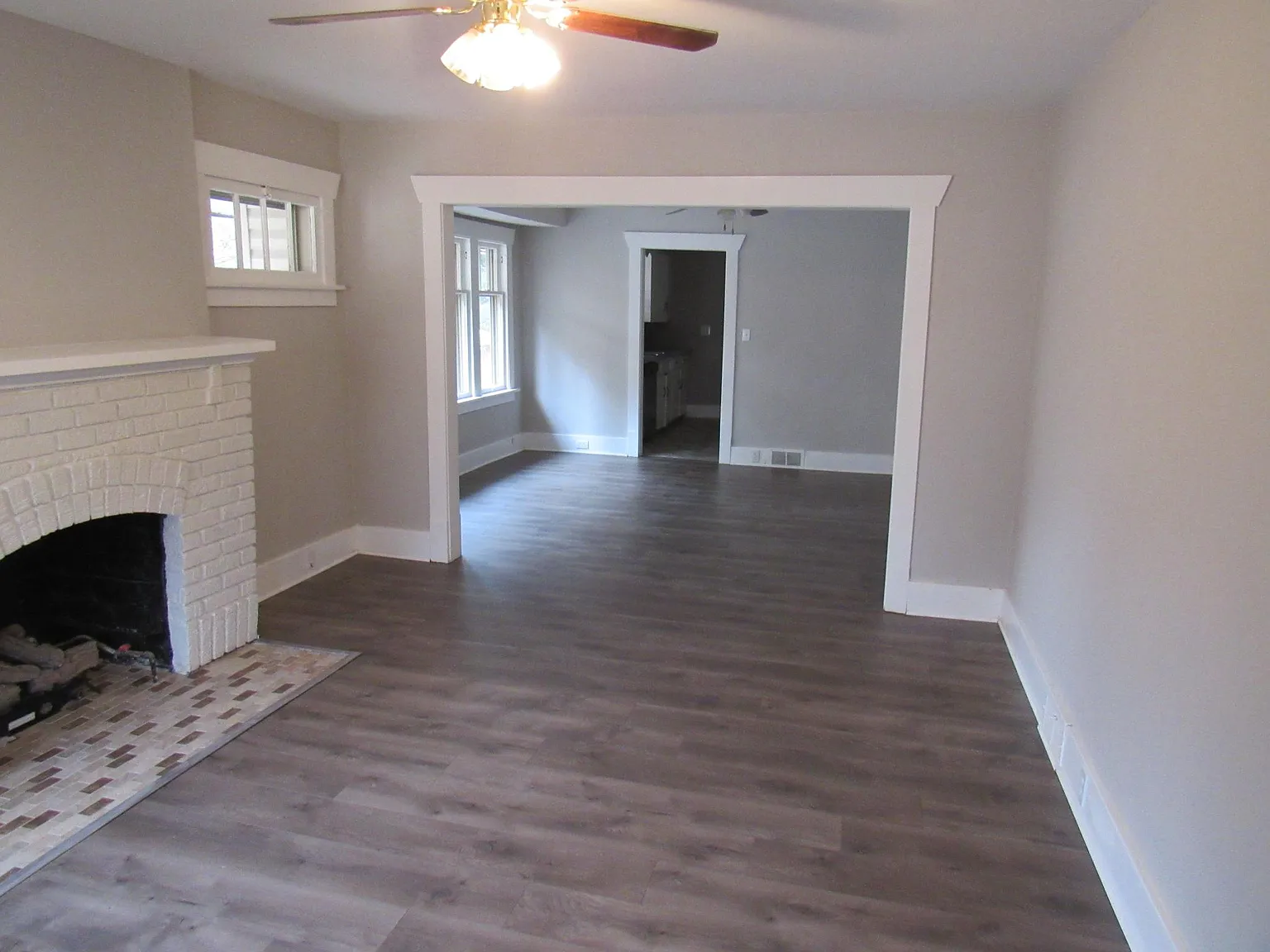 3 bed, 960 sqft, $975 — Photo 2